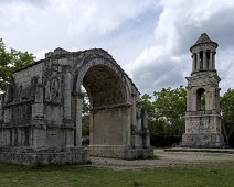 Les Antiques à l'entrée du site de Glanum